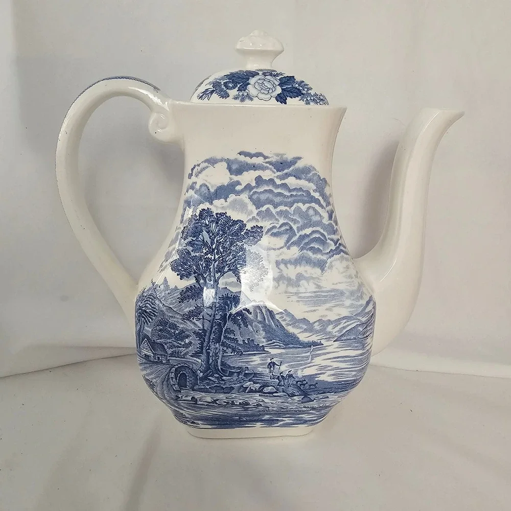 Vintage Royal Warwick Lochs of Scotland Blue Coffee Pot 10
